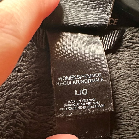 The North Face Osito Women’s black jacket Large - Picture 6 of 15